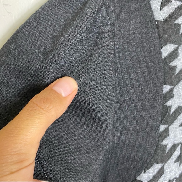 Worthington PS Petite Small Black Gray Houndstooth Jeweled Top Job Interview - Picture 3 of 6